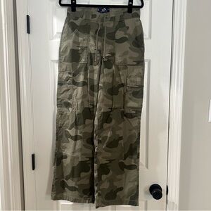 Hollister baggy camo cargo pants